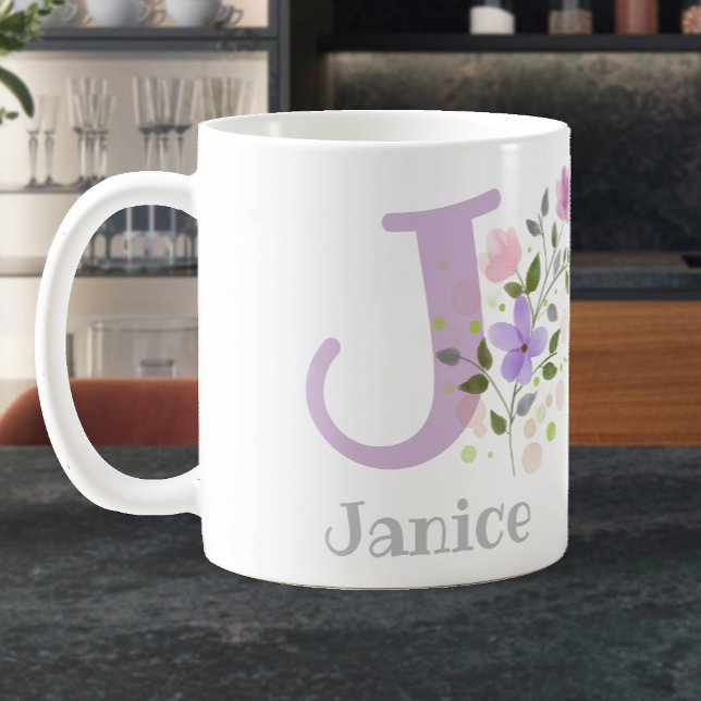 Caneca De Café Primeira Inicial Mais Nome Janice com Flores (Criador carregado)