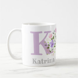 Caneca De Café Primeira Inicial Mais Nome Katrina com Flores