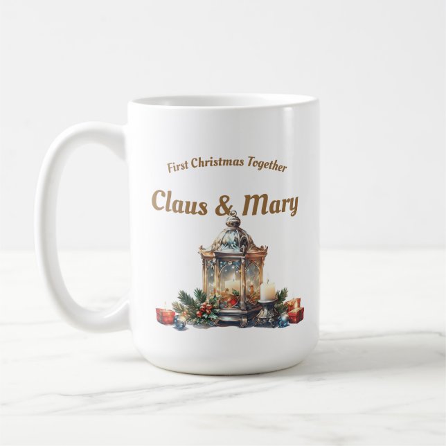 Caneca De Café Primeiro Natal juntos - ornamento personalizável (Esquerda)