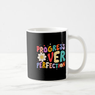 Caneca De Café Progresso Motivacional Em Relação À Perfeição Do P