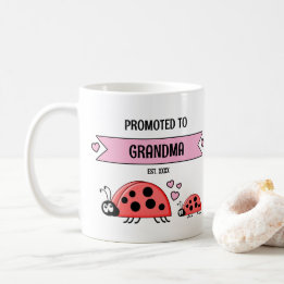 Caneca De Café Promoted to grandma ladybugs pink