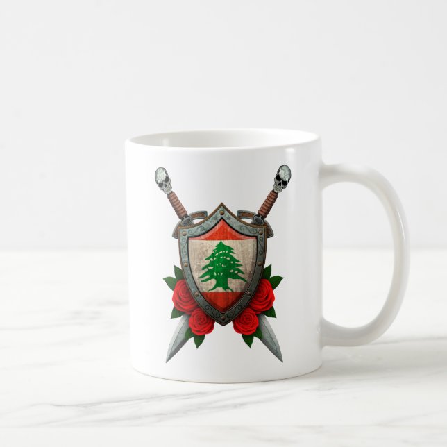Caneca De Café Protetor e espadas libaneses gastos da bandeira (Direita)
