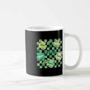 Caneca De Café Psicólogo Escolar Groovy Retro Dia de São Patrício