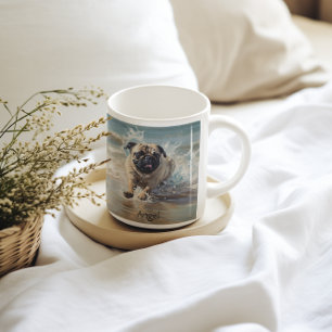 Caneca De Café Pug Feliz na Praia personalizável