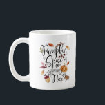 Caneca De Café Pumpkin picante e tudo legal<br><div class="desc">Pumpkin Spice e tudo que é legal citar Coffee Mug. Apresentando abóboras e folhas de outono em cores vibrantes de queda.</div>