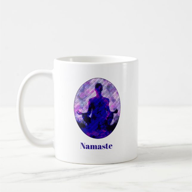 Caneca De Café Púrpura Espiritual Sentado Yoga Pose Namaste (Esquerda)