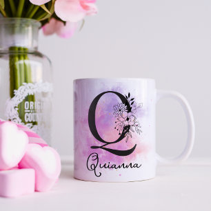 Caneca De Café Q Monograma de Letra Preta Floral Roxo Rosa