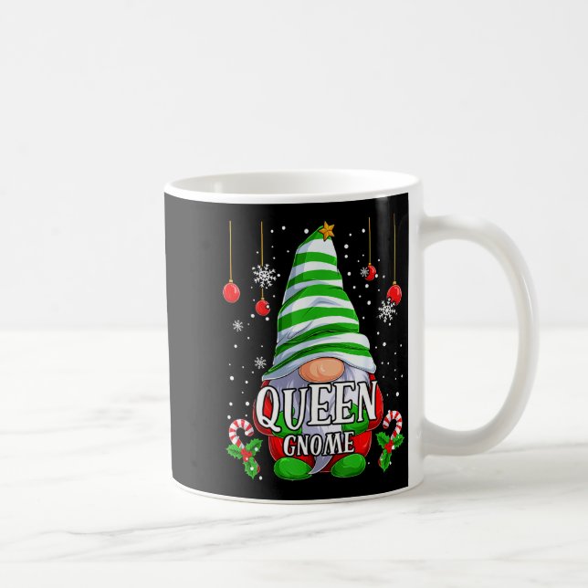 Caneca De Café Queen Gnome Christmas Pajamas Matching Family Grou (Direita)