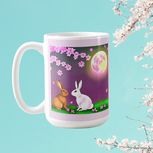 Caneca De Café Rabbits Sakura sob árvores cerejeiras e lua rosa