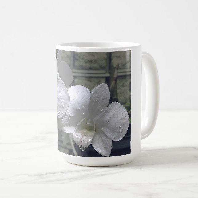 CANECA DE CAFÉ "RAINDROPS ON WHITE ORCHIDS" (Frente Esquerda)