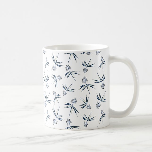 Caneca De Café Ramificações Azuis de Budding no creme - padrão pe (Direita)