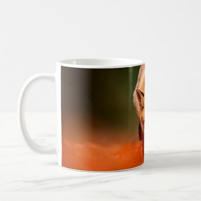Caneca De Café Raposa vermelha correndo em folhas laranja do outo (Esquerda)