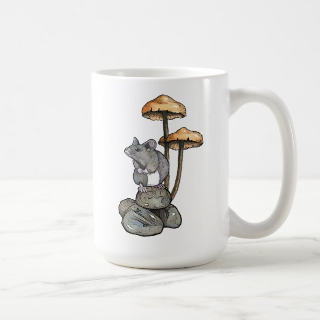 Caneca De Café Rato Fofo em Pé sobre Rochas, com Cogumelos (Direita)