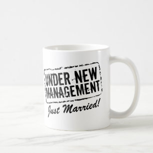 Caneca de café recém-casados Sob nova administra