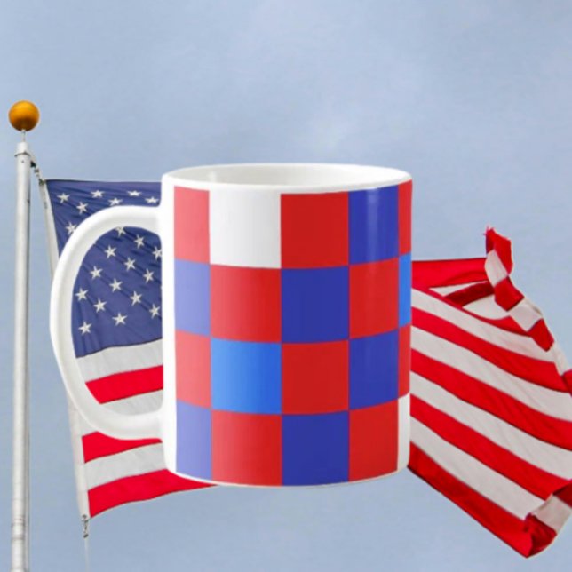 Caneca De Café Red, White & Bold – Independence Day Coffee Mug (Criador carregado)