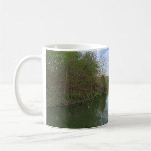 Caneca De Café Reflexões sobre o Lago Radnor Cloudy