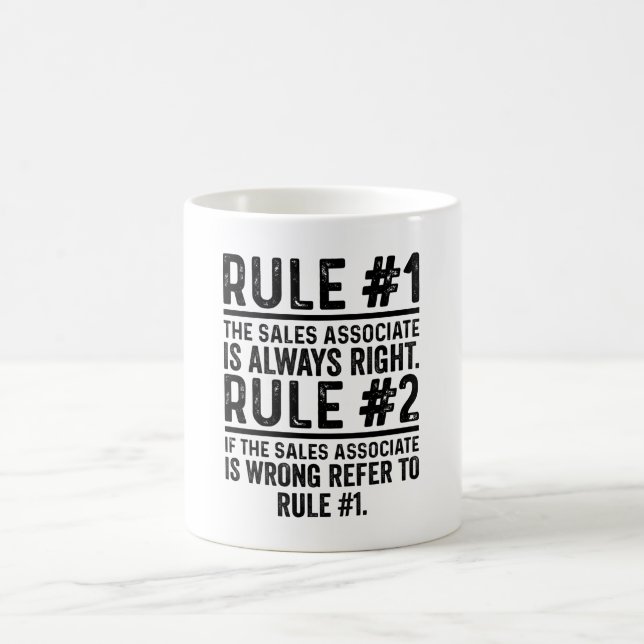 Caneca De Café Regra Nº 1: A Associada De Vendas É Sempre Engraça (Centro)