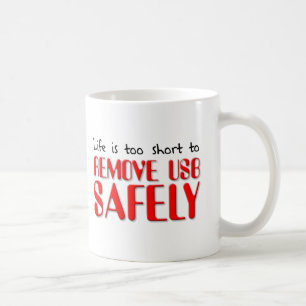 Caneca De Café Remova o USB sem segurança Engraçado