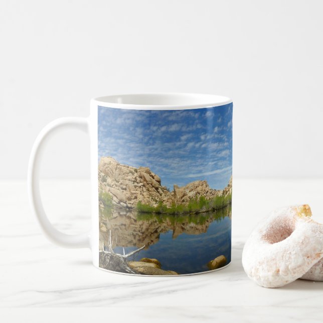 Caneca De Café Represa Barker Reflexão em Joshua Tree II (Com Donut)