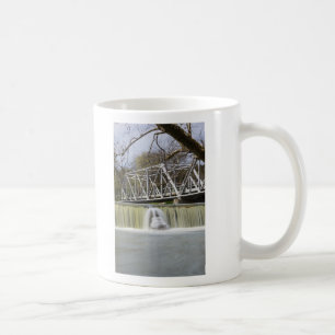 Caneca De Café Represa de Finley após a chuva