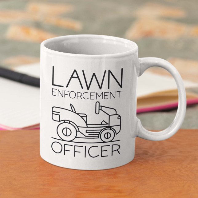 Caneca De Café Responsável pela aplicação da lei (lawn enforcement officer mug grass mower)