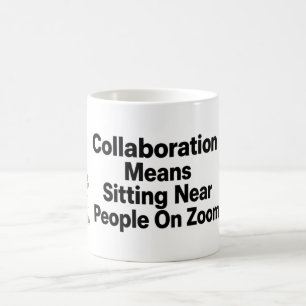 Caneca De Café Retorno Divertido ao Escritório Trabalho Híbrido