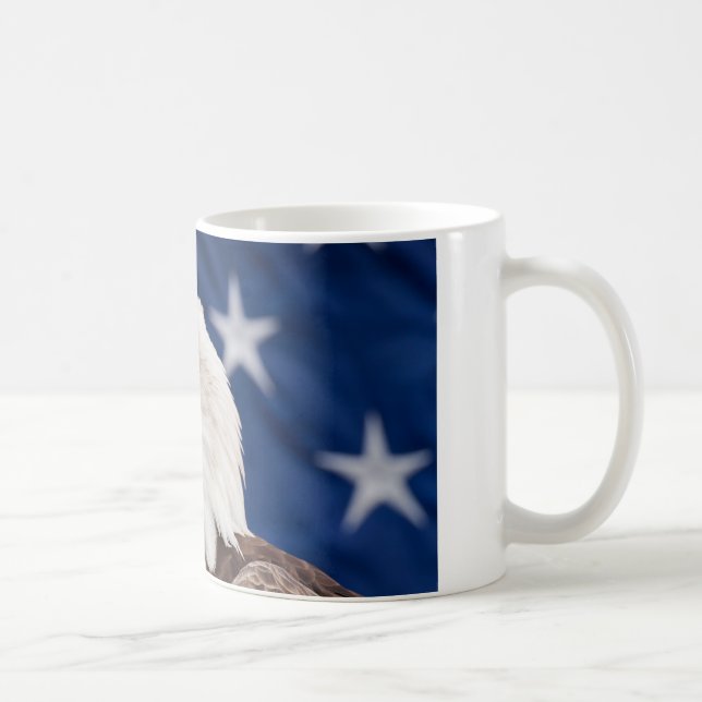 Caneca De Café Retrato da águia careca com estrelas (Direita)