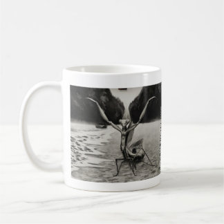 Caneca De Café Rezando Mantis Mug