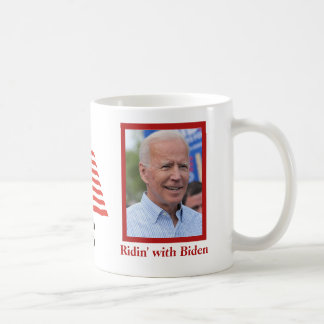 Caneca De Café Ridin' com Biden