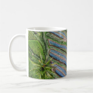 Caneca De Café Rio entre coqueiros