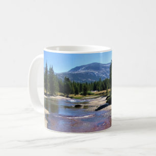 Caneca De Café Rio Tuolumne nos Prados de Tuolumne, Yosemite, CA