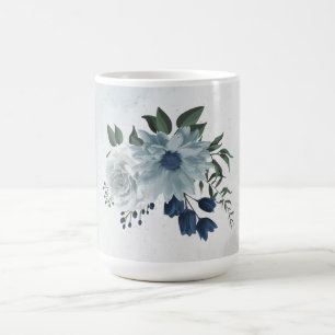 Caneca De Café romântico branco empoeirado & floral azul naval