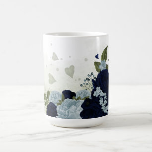 Caneca De Café Romântico navy & flores azuis empoeiradas folhagen