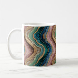 Caneca De Café Rosa, De Agitação Da Lata