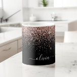 Caneca De Café Rosa Dourado - Nome do Sparkle preto brilhante pre<br><div class="desc">Rosa Dourado - Leve o brilho rosa e preto com brilho esfregando o nome do monograma de metal e da taça ou caneca de café inicial. Isto faz o doce e perfeito aniversário de 16 anos, casamento, chá de panela, aniversário, chá de fraldas ou festa de solteira presente para alguém...</div>