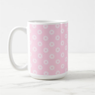 CANECA DE CAFÉ ROSA PASTEL COM FILEIRAS DE FLORES BRANCAS
