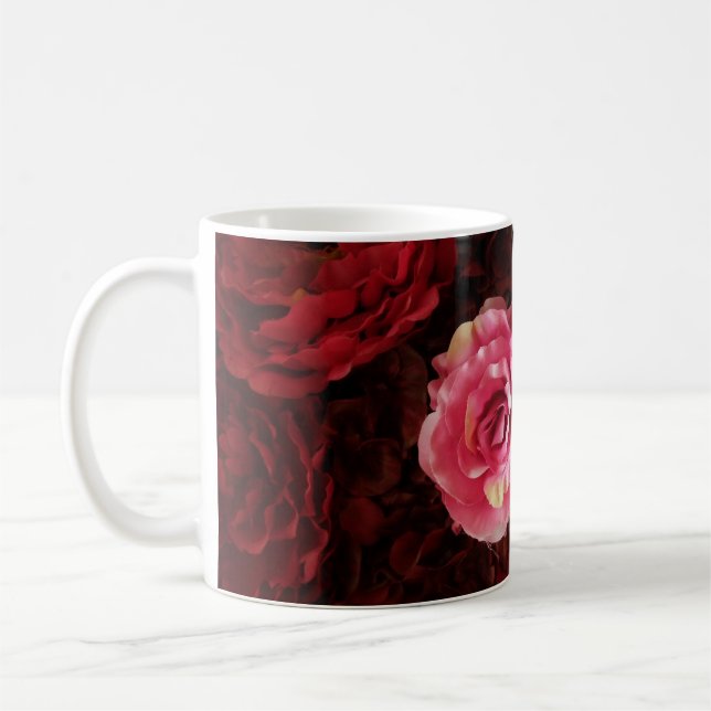 Caneca De Café Rosa, rosas vermelhas: fundo do tecido. (Esquerda)