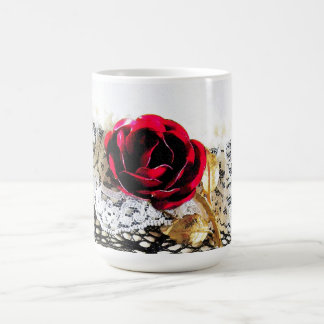 Caneca De Café Rosa vermelha romântica e rendas brancas