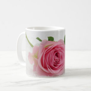 Caneca De Café Rosas de rubor: Elegância Floral no Bloom
