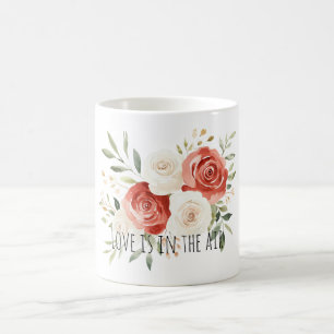 Caneca De Café Rosas Florais de Amor Vermelho Creme