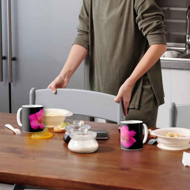 Caneca De Café  Rose aux feutres (A breakfast table with two mugs ornated with a beautiful pink felt pen rose by fantabuloustef.)