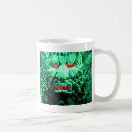 Caneca De Café Rosto Máscarado Assustador na Face da Rocha