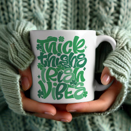 Caneca De Café Rua "Thick Thighs Irish Vibes", de Patrick