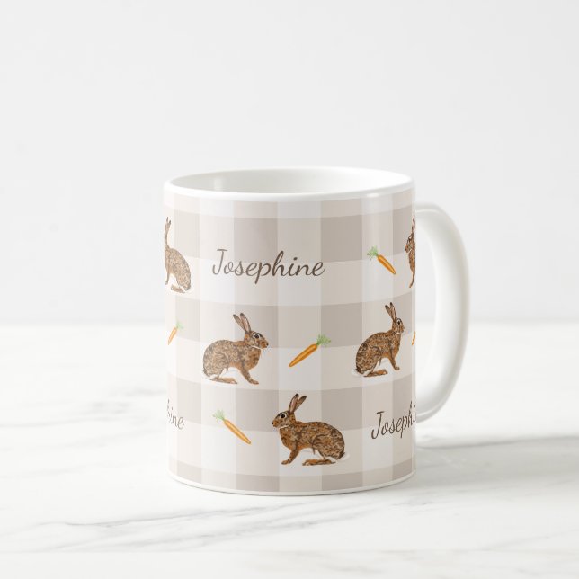 Caneca De Café Rustic Hare And Carrots With Name Beige Gingham (Frente Esquerda)