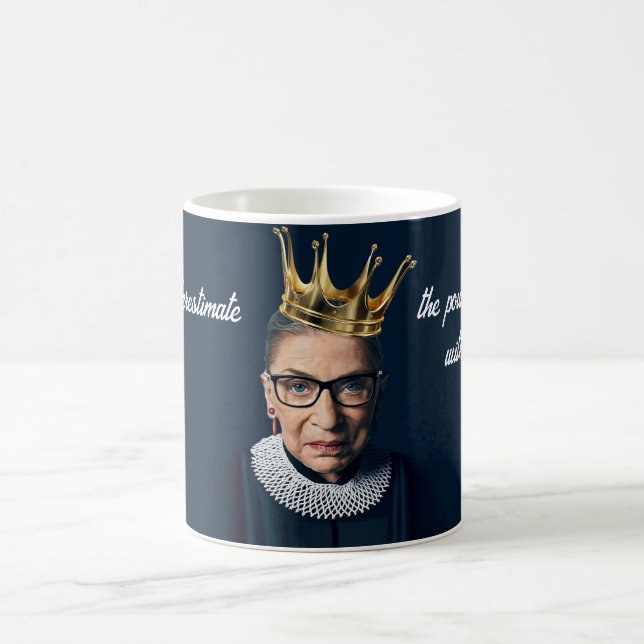 Caneca De Café Ruth Bader Ginsburg Gold Crown (Centro)