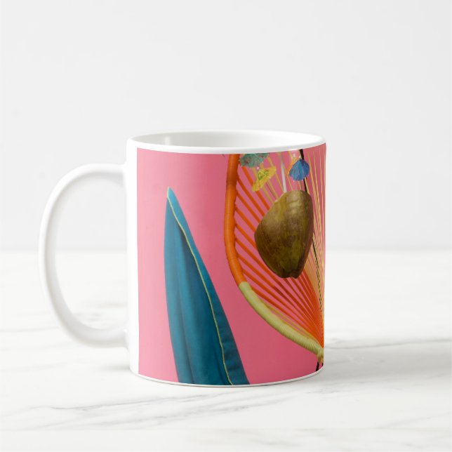 Caneca De Café Sacudir azul ao lado da cadeira (Esquerda)