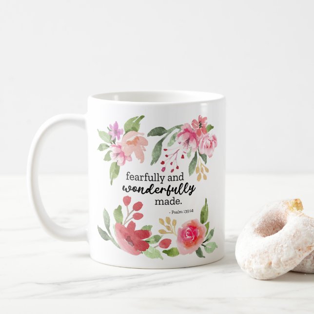 Caneca De Café Salm 139:14 - Feliz e Maravilhosamente Feito (Com Donut)