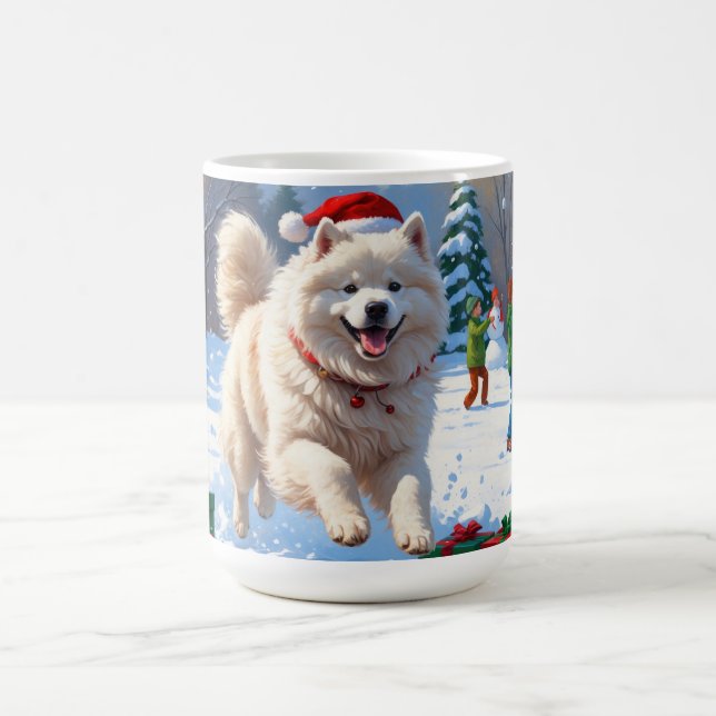 Caneca De Café Samoyed Correndo na Neve com Chapéu de Natal (Centro)