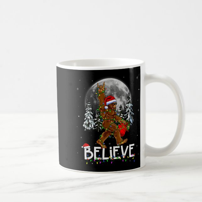 Caneca De Café Santa Bigfoot Christmas Lights Funny Sasquatch Bel (Direita)