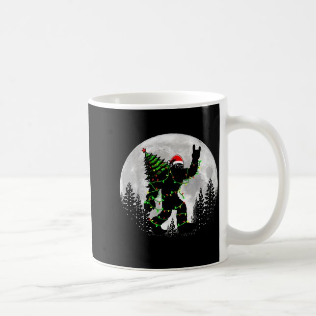 Caneca De Café Santa Bigfoot Christmas Tree Xmas Lights Funny Sas (Direita)